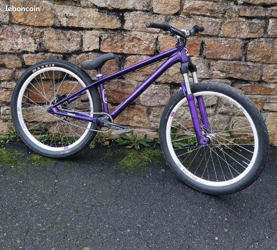 Canyon Stitched 360 Purple Canyon Stitched 2021 Canyon Stitched