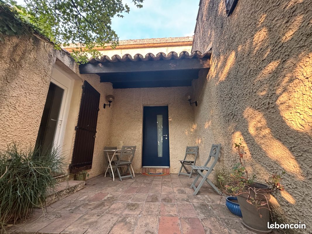 Appartement 1 pièce 25 m² · à Nîmes · 25 m² · 495 €/mois