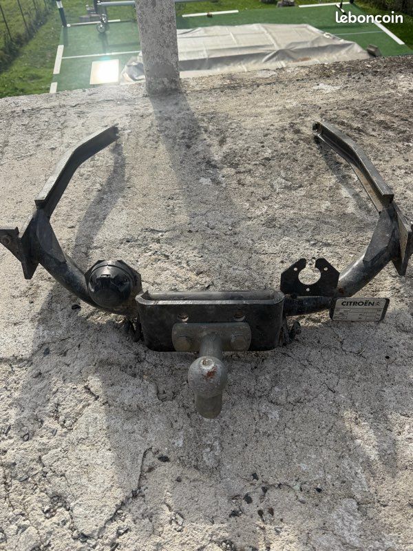 Attache remorque c15 (image 2)