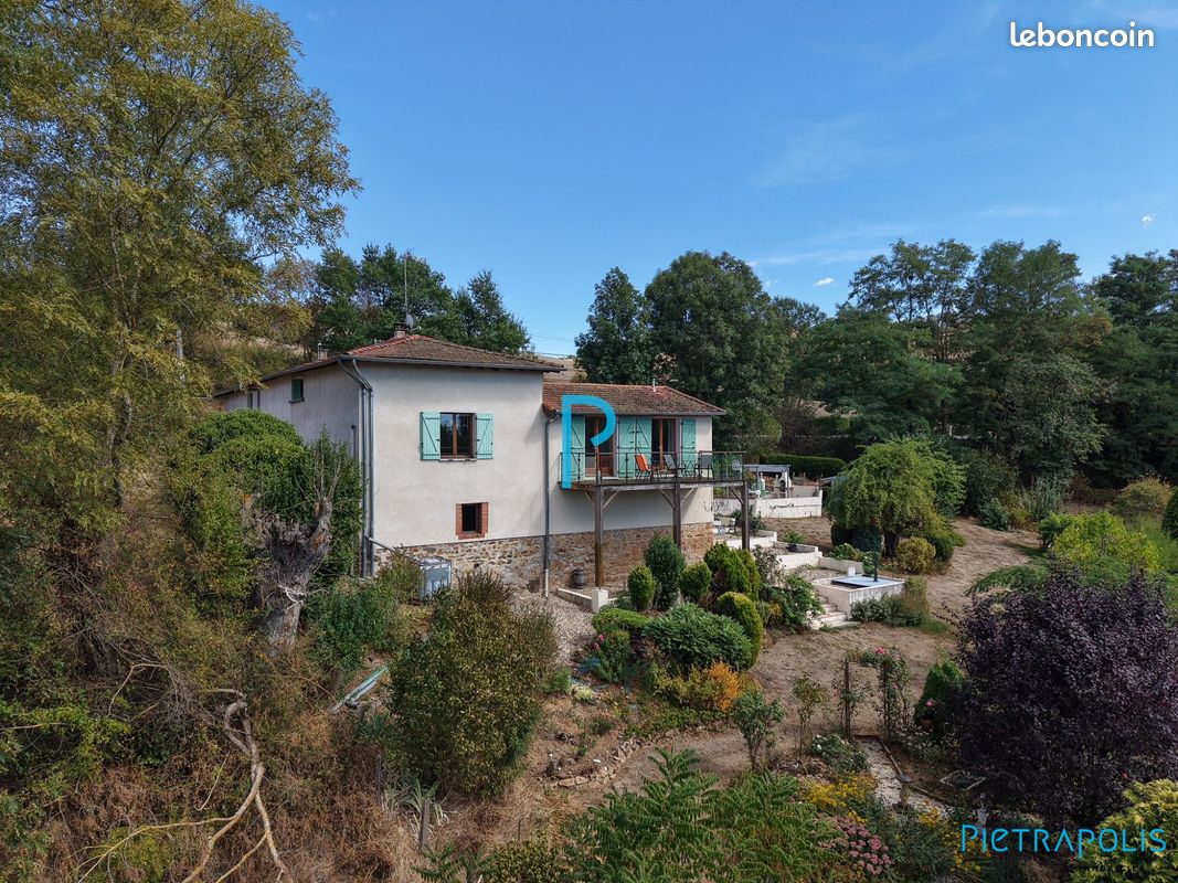 Maison 6 pièces 191 m² · à Feurs · 191 m² · 289 000 €