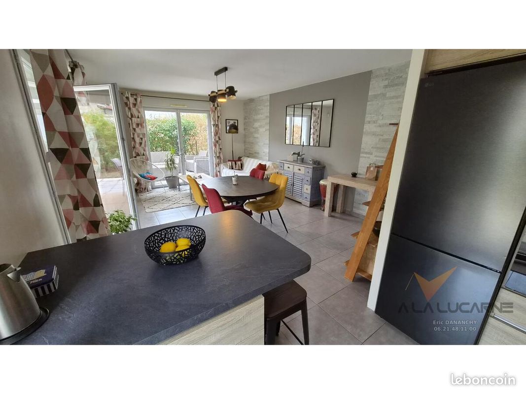 Appartement 4 pièces 79 m² · à Décines-Charpieu · 79 m² · 350 000 €