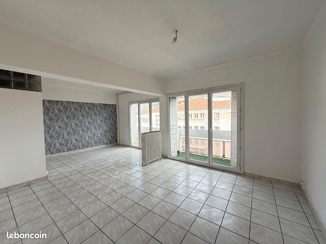 Appartement 2 pièces 48 m² · à Toulon · 48 m² · 99 000 €