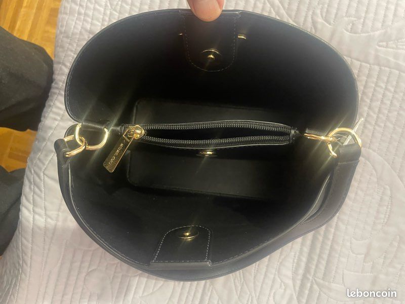 Sac à main Michael kors noir longueur 26cm hauteur 22cm (image 4)