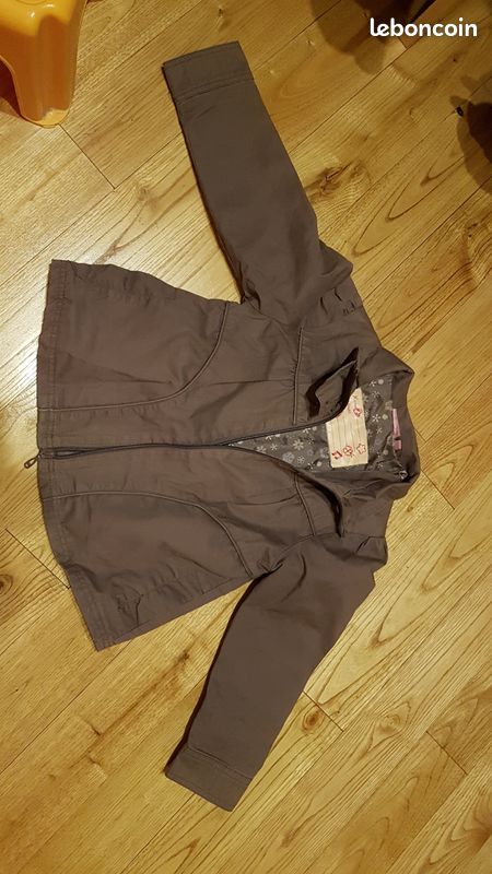 Veste/blouson imperméable gris 6 ans (image 1)