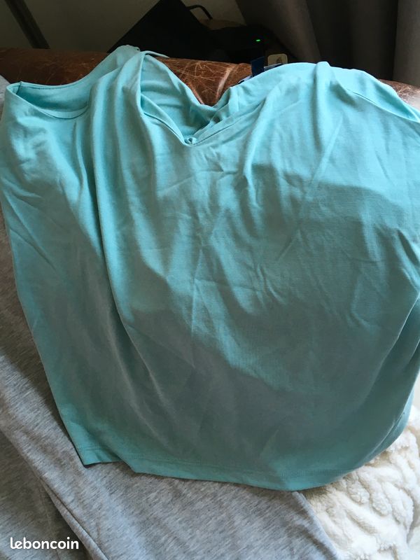 Lot de 7 vêtements et accessoires femme – taille 42 – avec robe jupe et pantalon – bon état (image 6)