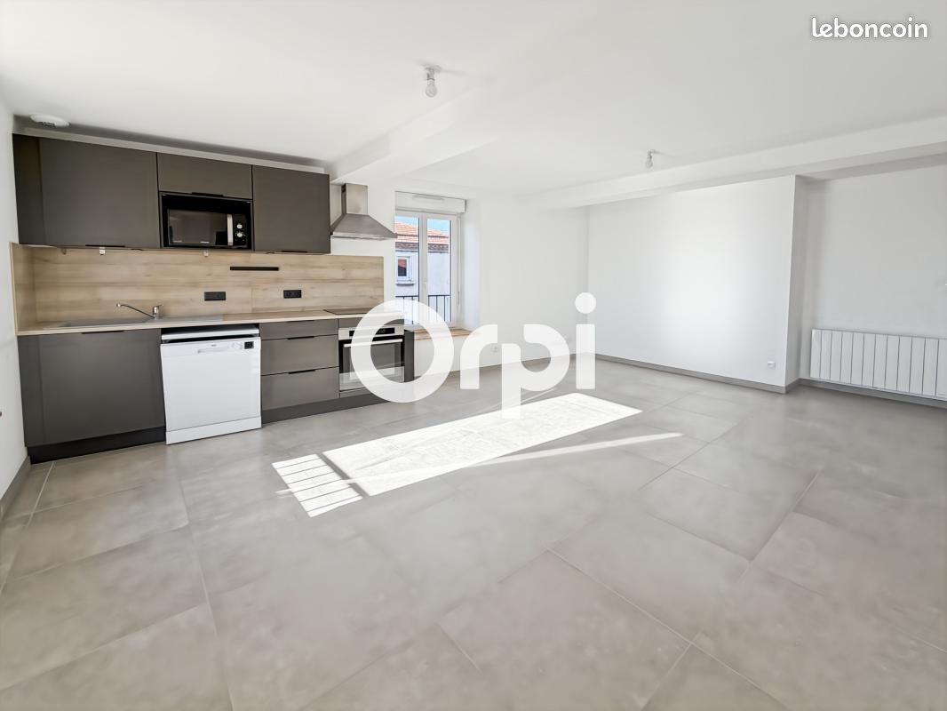 Appartement 2 pièces 56 m² · à Saint-Martin-en-Haut · 56 m² · 600 €/mois