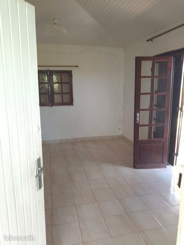 Maison 3 pièces 75 m² · à Saint-François · 75 m² · 730 €/mois