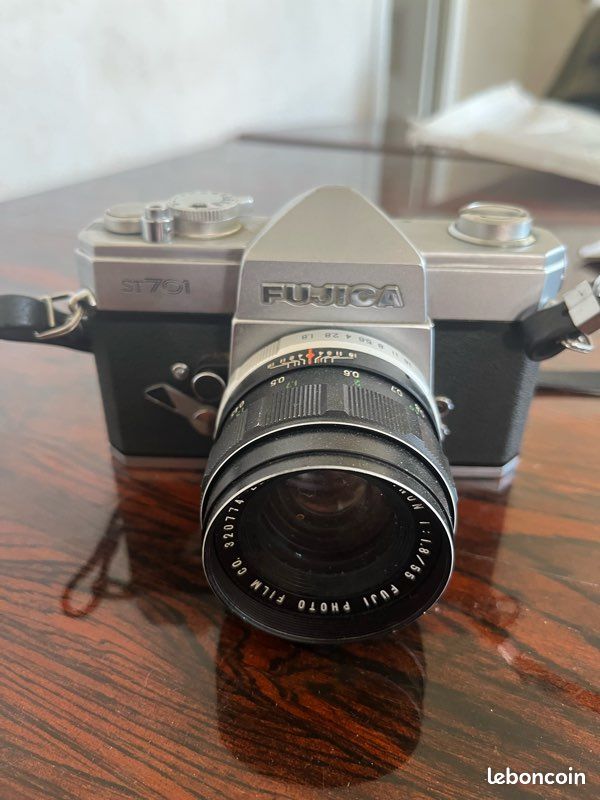 Fichier:Fujica ST701.jpg - Wikipédia Fichier:Fujica ST701.jpg - Wikipédia