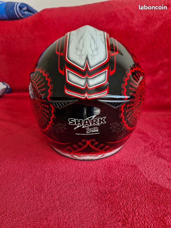 Casque sharck (image 1)