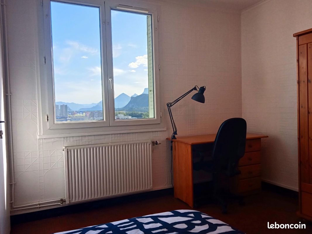 Appartement 1 pièce 11 m² · à Grenoble · 11 m² · 390 €