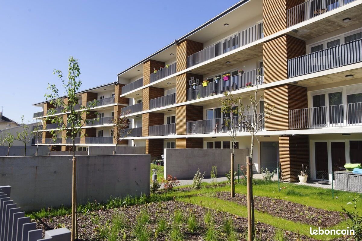 Appartement 4 pièces 75 m² · à Charleville-Mézières · 75 m² · 652 €