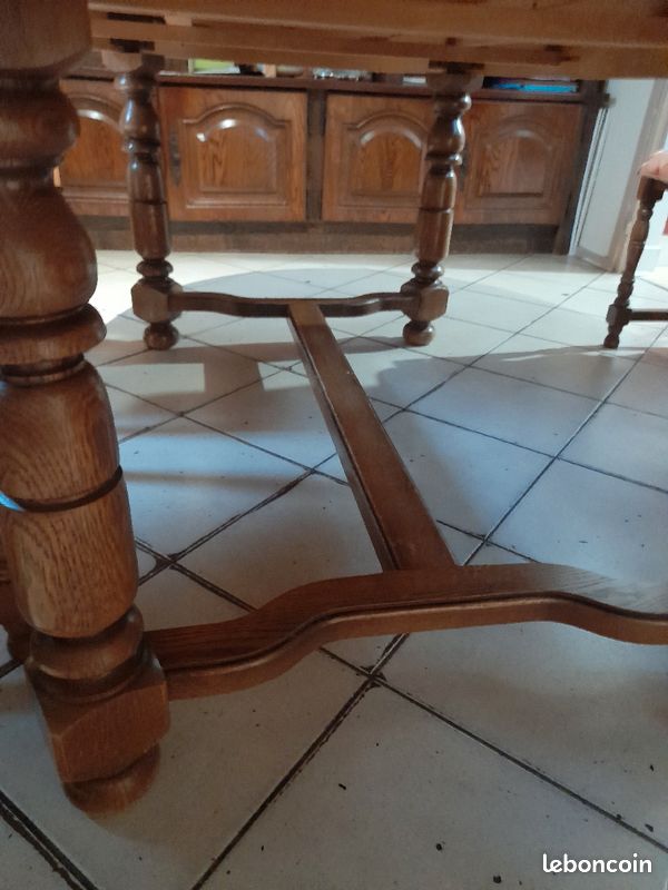 Table ovale en chêne (image 4)