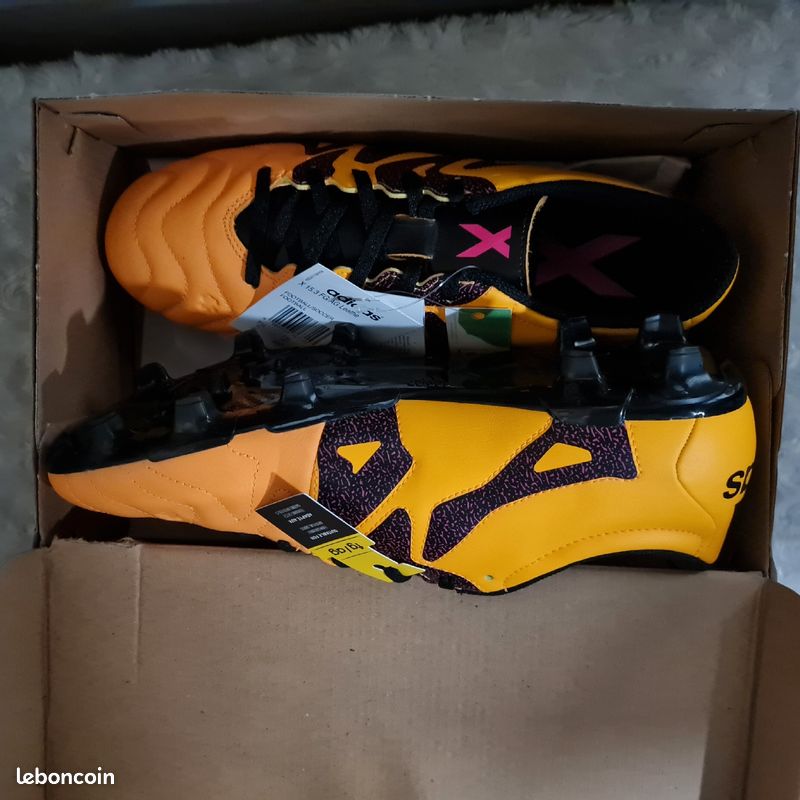 Crampons adidas neuf (image 1)