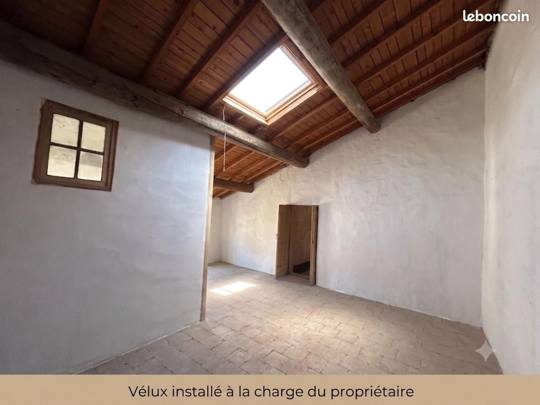 Appartement 2 pièces 49 m² · à Remoulins · 49 m² · 56 000 €