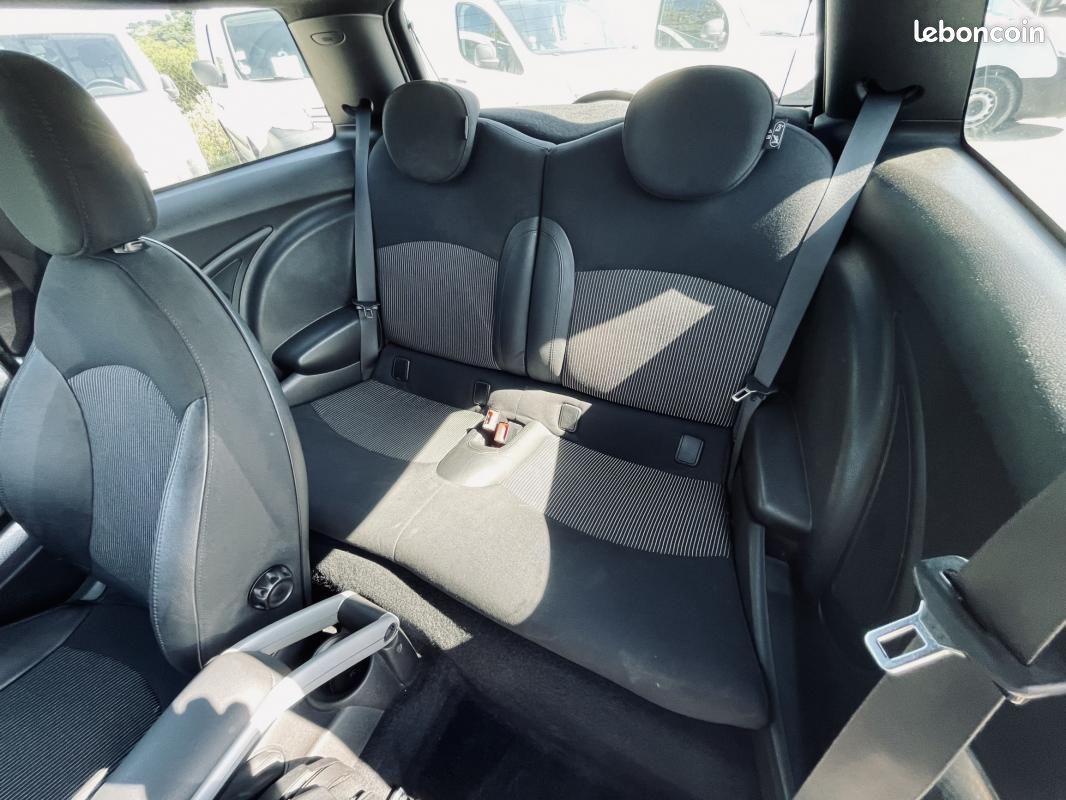 Mini COOPER S 1.6 i 175 SPORT BVA GRIS (image 21)