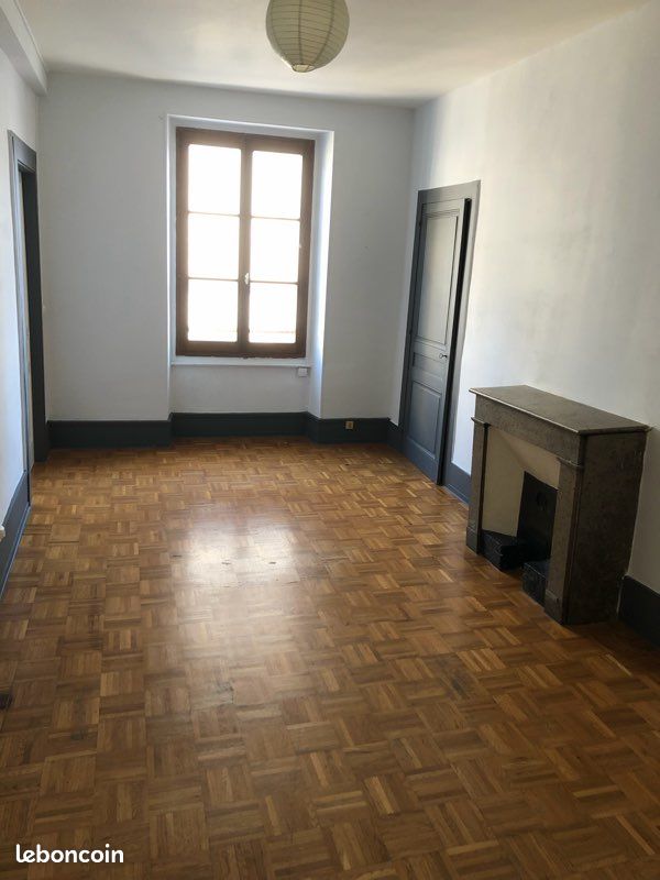 Appartement 2 pièces 67 m² · à Lons-le-Saunier · 67 m² · 580 €