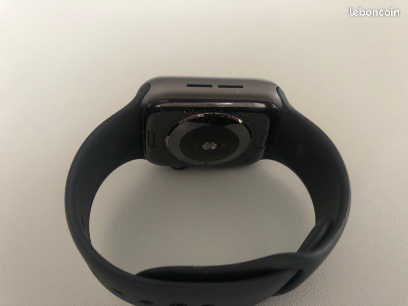 Apple Watch 4 44mm GPS (image 6)