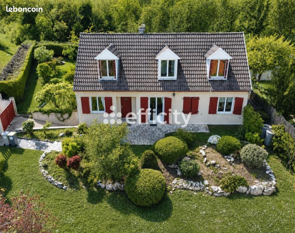 Maison 7 pièces 160 m² · à Gironville-sur-Essonne · 160 m² · 285 000 €