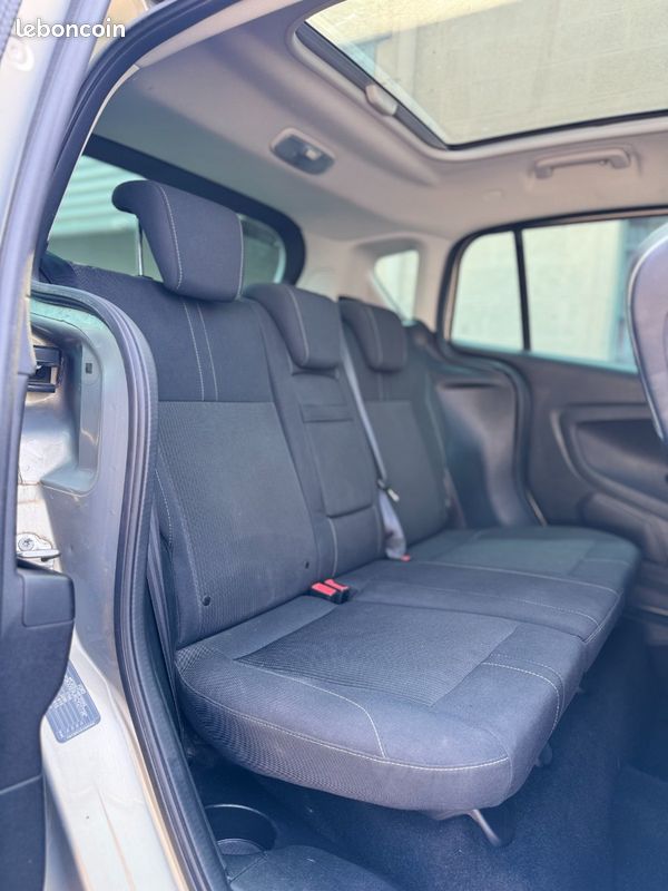 FORD B-MAX 1.6 TDCI 95CH Titanium (image 17)