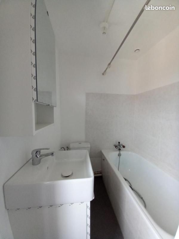 Appartement a louer angouleme - 1 pièce(s) - 14 m2 - Surfyn