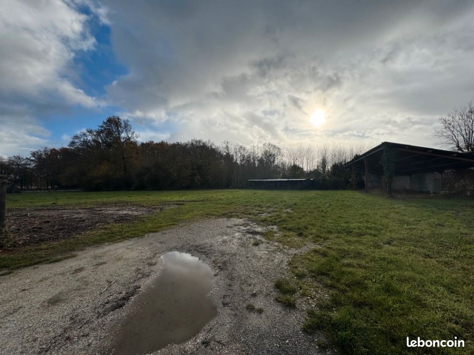 Terrain 866 m² Blaignan · à Civrac-en-Médoc · 61 000 €