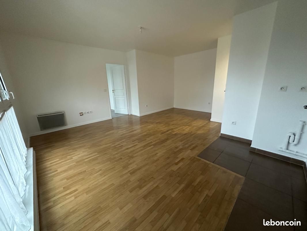 Appartement 3 pièces 56 m² · à Le Plessis-Robinson · 56 m² · 1 266 €