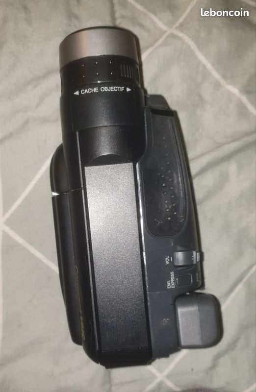 Caméscope JVC GR-FXM105S VHS-C - Occasion Avec Garantie 6 Mois - Format