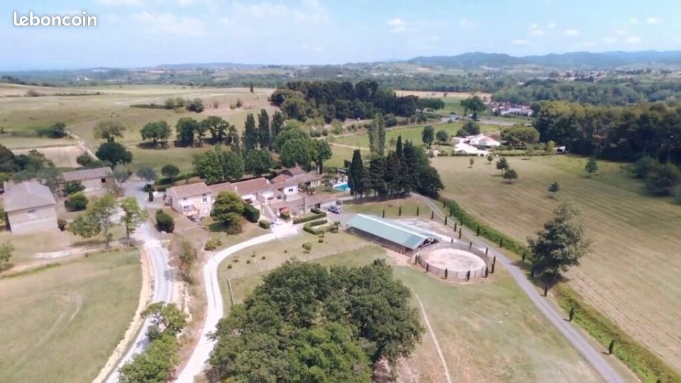 Terrain 440 m² · à Couffoulens · 48 400 €
