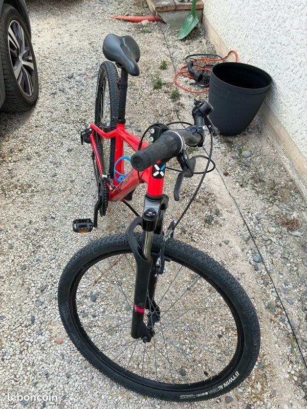 VTT rockrider St 100 (image 1)