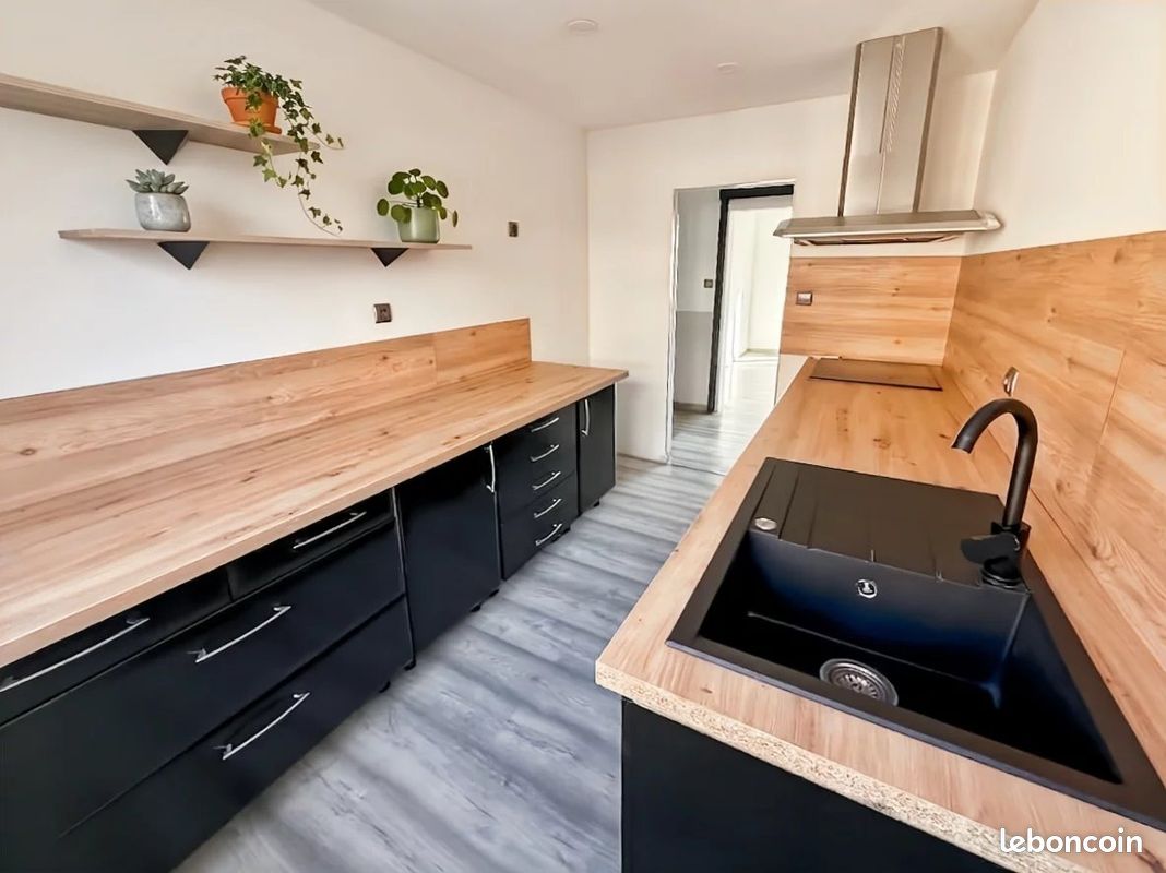 Appartement 3 pièces 56 m² · à Bourg-Saint-Andéol · 56 m² · 77 000 €