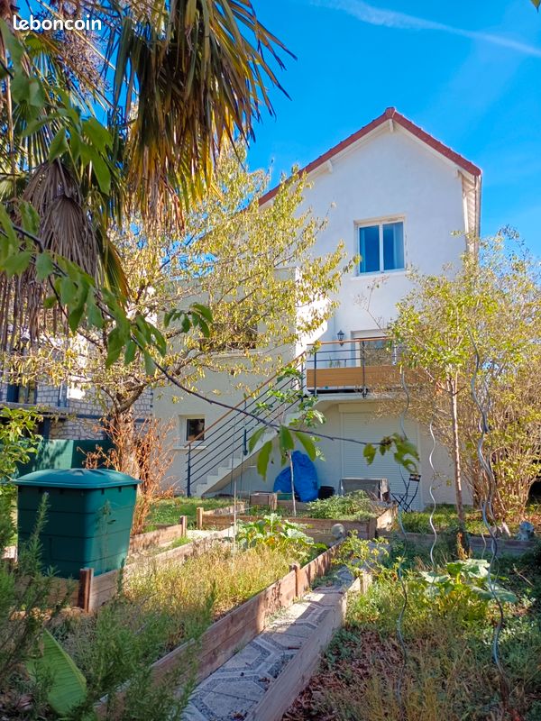 Maison 6 pièces 100 m² · à La Rochette · 100 m² · 350 000 €