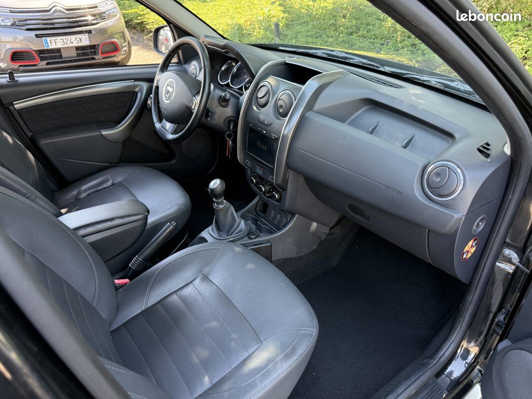 DACIA Duster 1.2l 125ch Ambiance 4X2 Garantie 6 Mois (image 19)