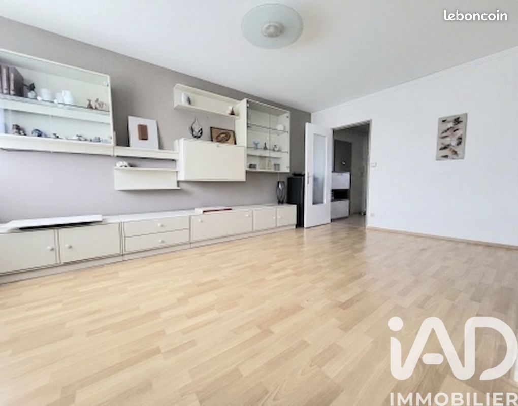 Appartement 5 pièces 95 m² · à Saint-Étienne · 95 m² · 84 000 €