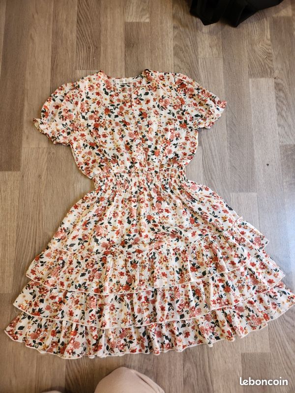 Robe fille 10 ans très bon état (image 2)