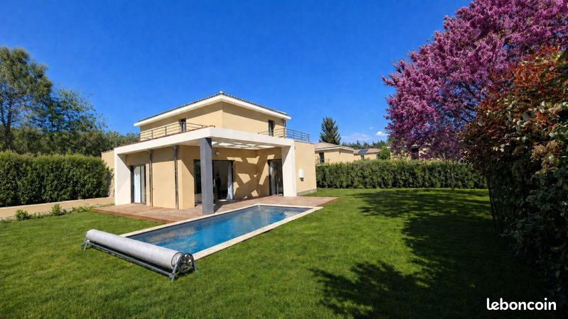 Maison 4 pièces 85 m² · à Aix-en-Provence · 85 m² · 590 000 €