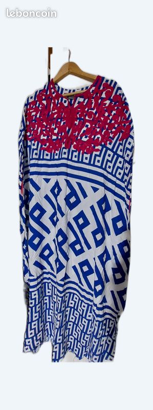 Robe (image 1)
