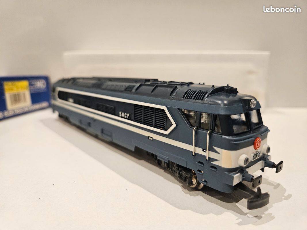 Locomotive Diesel HO Jouef 8560 – CC 70002 – Bleu SNCF – Occasion