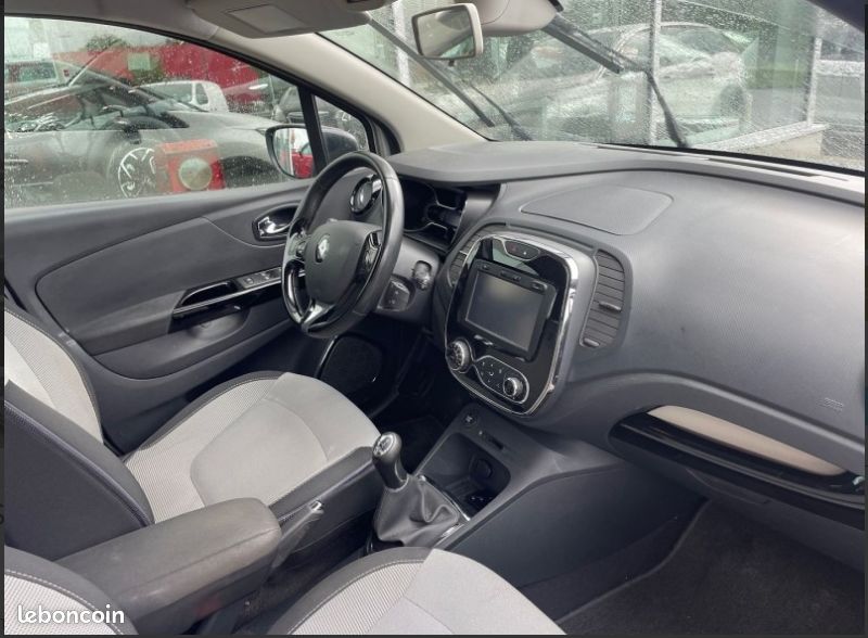 Renault Captur (image 3)