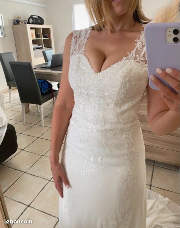 Robe de mariée ivoire satinée (image 2)