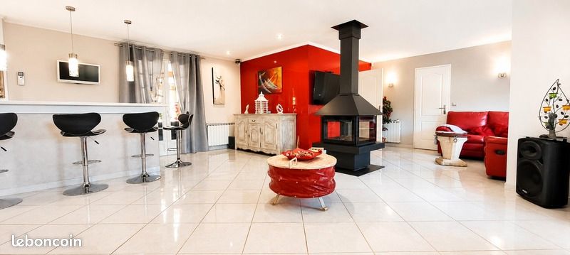 Maison 7 pièces 160 m² · à Savignies · 160 m² · 386 000 €