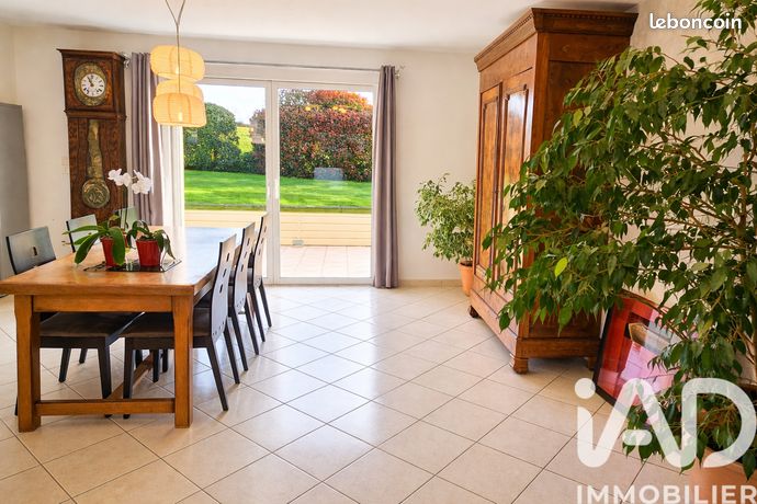 Maison 6 pièces 136 m²