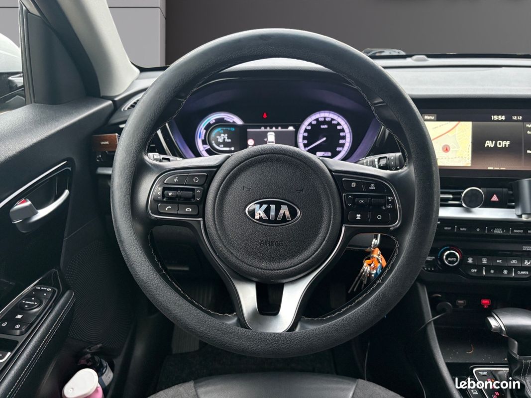KIA NIRO 1.6 GDi Hybride 141 ch DCT6 / CAMÉRA / RADARS AV + AR / CAR PLAY /4 PNEUS NEUFS/GARANTIE KIA 2027 (image 12)