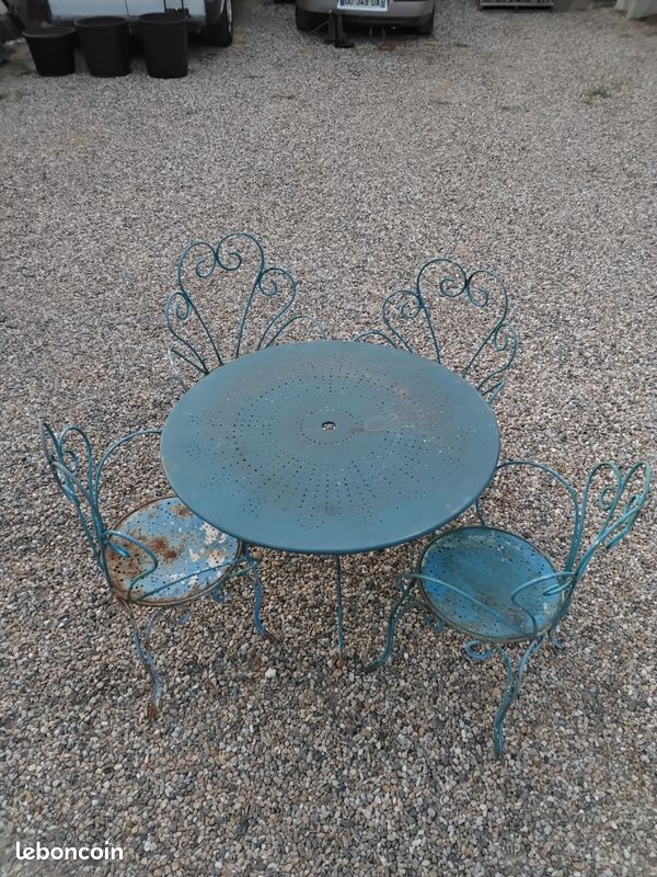 A vendre salon de jardin ancien (image 2)