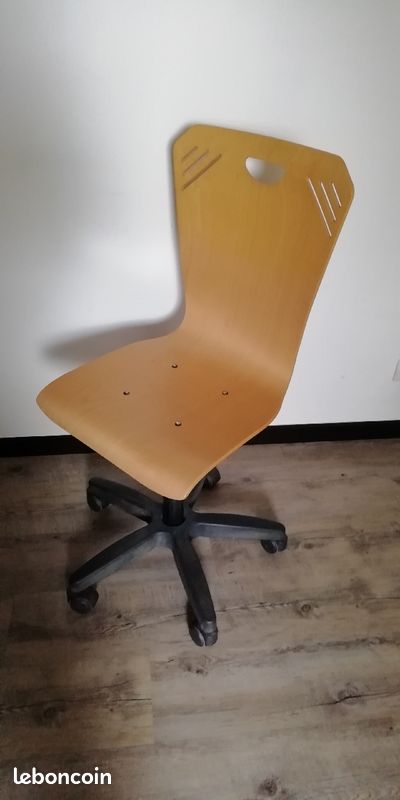 Fauteuil de bureau à roulettes (image 1)