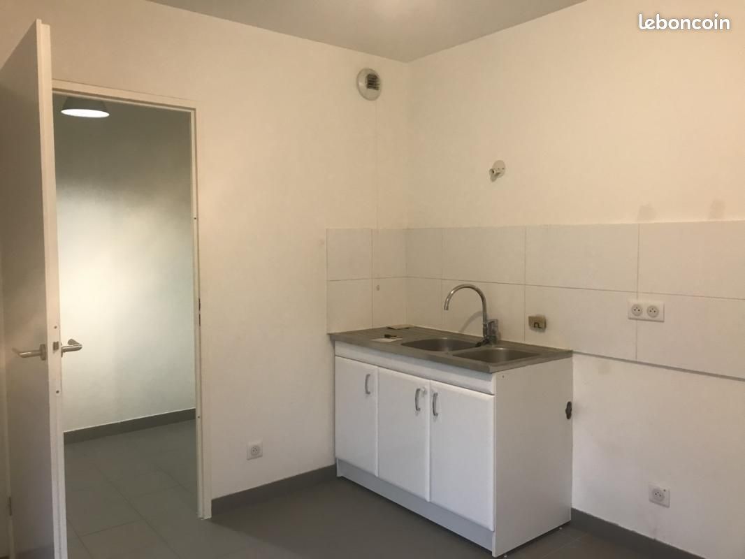 Appartement a louer viry-chatillon - 5 pièce(s) - 117 m2 - Surfyn