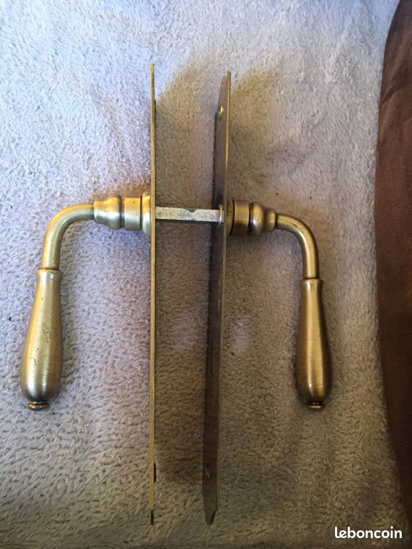 Poignée de porte métal doré long:24cm;larg:4cm (image 3)