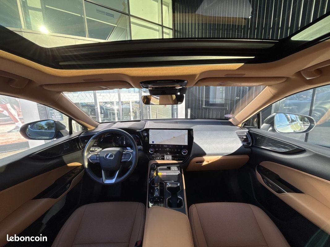 Lexus NX 350h Luxe 2WD PACK DESIGN MY25 (image 9)