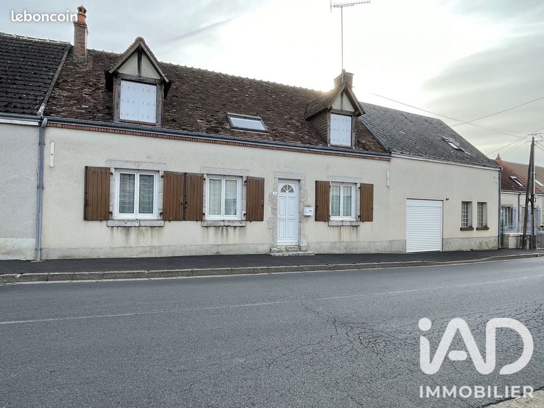 Maison 5 pièces 130 m² · à Marchenoir · 130 m² · 130 000 €