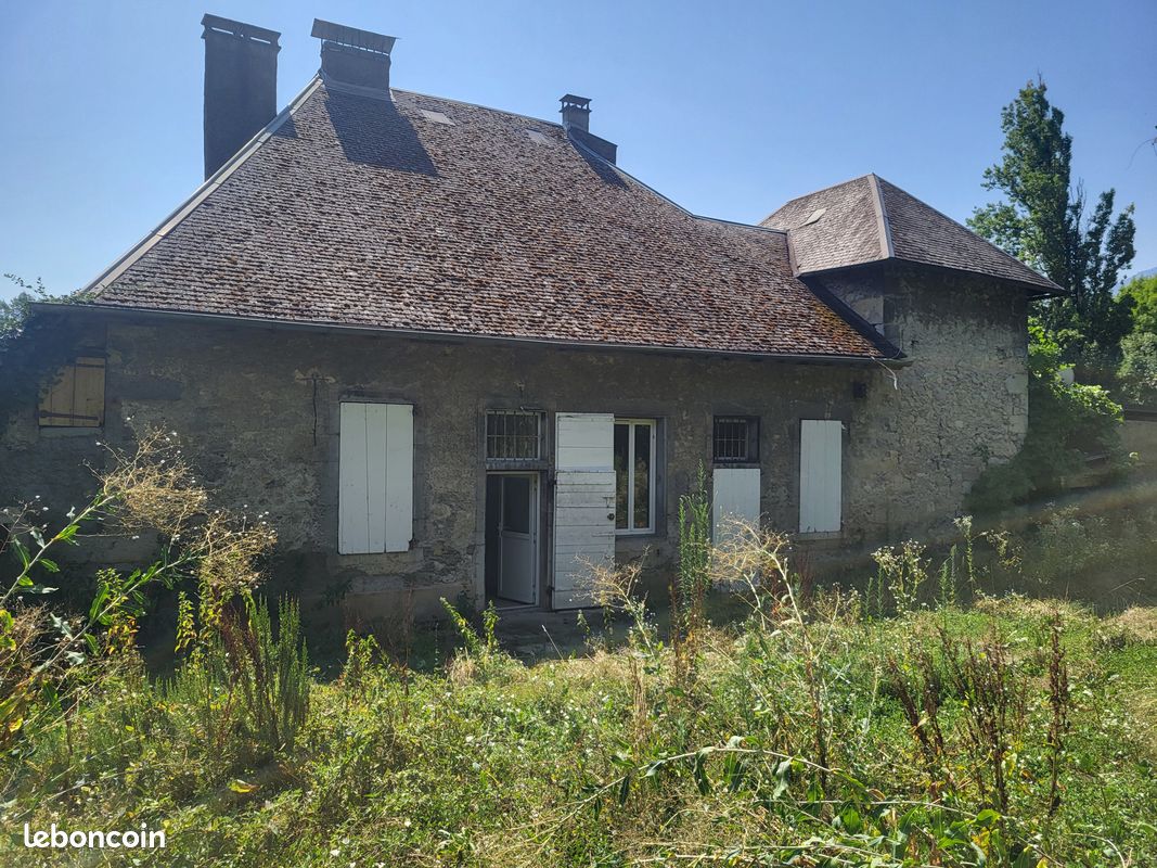 Maison 12 pièces 264 m² · à La Ravoire · 264 m² · 494 000 €