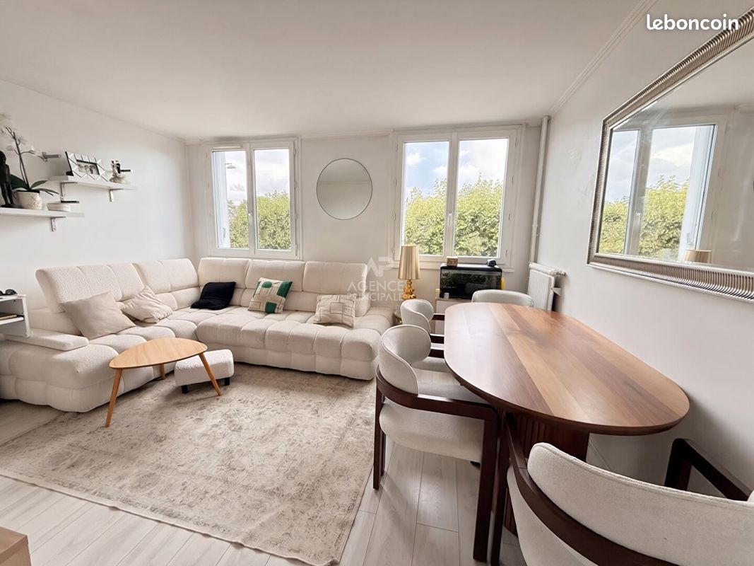 Appartement 3 pièces 59 m² · à Versailles · 59 m² · 1 650 €/mois